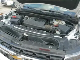 2023 Chevrolet Suburban LS z VIN 1GNSKBKD6PR109736, wystawiony jako Copart lot #54401815 z przebiegiem 26 871 mil mil oraz Szkoda całkowita • Salvage title. Historia ofert i sprzedaży dostępna na DreamBid. Obrazek 14.