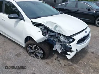 2021 Kia Forte LXS z VIN 3KPF24AD9ME329712, wystawiony jako IAAI lot #39462725 z przebiegiem 36 326 mil mil oraz . Historia ofert i sprzedaży dostępna na DreamBid. Obrazek 6.
