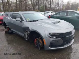 2019 Chevrolet Camaro 2SS with VIN 1G1FH1R79K0133313, listed as a IAAI auction lot 41958694 with 76,321 mi miles and . Bid and sale history available at carsss.com. Image 1.