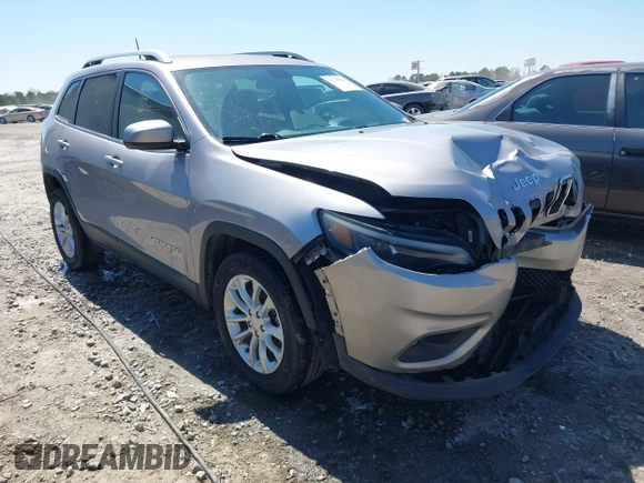 2019 Jeep Cherokee Latitude with VIN 1C4PJLCB3KD206922, listed as a IAAI auction lot 41904629 with 84,665 mi miles. Bid and sale history available at carsss.com. Image 1.