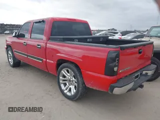 2007 Chevrolet Silverado 1500 LS with VIN 2GCEC13V371153707, listed as a IAAI auction lot 41832004 with 235,028 mi miles and . Bid and sale history available at DreamBid. Image 3.