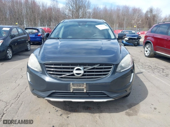 2014 Volvo XC60 3.0L R-Design Premier Plus with VIN YV4902DZXE2545921, listed as a IAAI auction lot 42026506 with 232,903 mi miles. Bid and sale history available at carsss.com. Image 13.