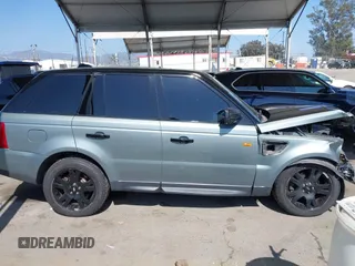 2006 Land Rover Range Rover Sport HSE with VIN SALSF25466A929765, listed as a IAAI auction lot 42204273 with 149,753 mi miles and . Bid and sale history available at DreamBid. Image 14.