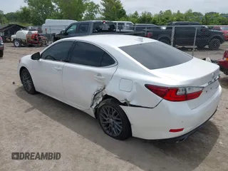 2018 Lexus ES 350 z VIN 58ABK1GG9JU095152, wystawiony jako IAAI lot #42505533 z przebiegiem 70 555 mil mil oraz . Historia ofert i sprzedaży dostępna na DreamBid. Obrazek 3.