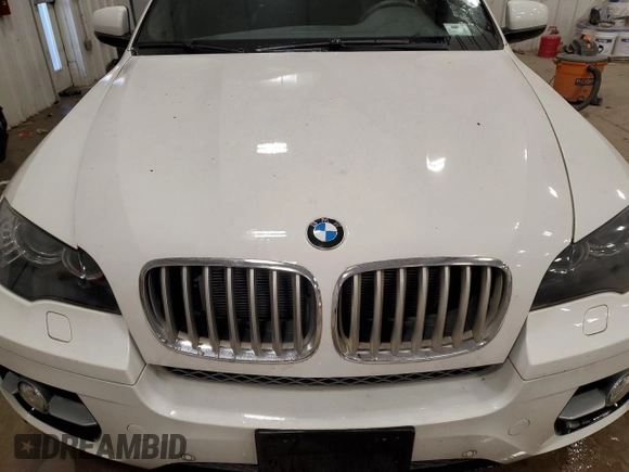 2011 BMW X6 50i z VIN 5UXFG8C55BLZ95175, wystawiony jako Copart lot #83570644 z przebiegiem 99 999 mil mil oraz Czysty tytuł • Clean title. Historia ofert i sprzedaży dostępna na DreamBid. Obrazek 12.