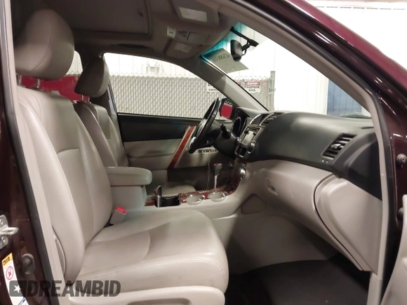 2013 Toyota Highlander Limited with VIN 5TDDK3EH0DS273650, listed as a IAAI auction lot 42488316 with 256,774 mi miles and . Bid and sale history available at DreamBid. Image 5.