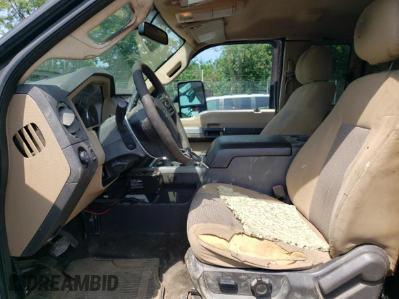 2015 Ford F-250 XLT z VIN 1FT7X2B60FEC50812, wystawiony jako Copart lot #62493675 z przebiegiem 159 058 mil mil oraz Szkoda całkowita • Salvage title. Historia ofert i sprzedaży dostępna na DreamBid. Obrazek 7.