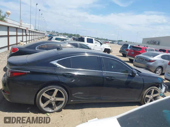 2019 Lexus ES 350 with VIN 58ABZ1B16KU011093, listed as a IAAI auction lot 41976778 with 66,294 mi miles and . Bid and sale history available at DreamBid. Image 14.