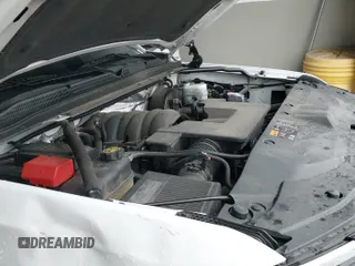 2016 Chevrolet Suburban LS z VIN 1GNSKGKC4GR348139, wystawiony jako IAAI lot #38113966 z przebiegiem 164 518 mil mil oraz . Historia ofert i sprzedaży dostępna na DreamBid. Obrazek 12.