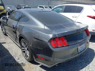 2015 Ford Mustang EcoBoost z VIN 1FA6P8TH4F5420173, wystawiony jako IAAI lot #42236518 z przebiegiem Nie podano mil oraz . Historia ofert i sprzedaży dostępna na DreamBid. Obrazek 3.