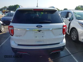2018 Ford Explorer Platinum z VIN 1FM5K8HT8JGA01933, wystawiony jako IAAI lot #42472016 z przebiegiem 57 607 mil mil oraz . Historia ofert i sprzedaży dostępna na DreamBid. Obrazek 16.