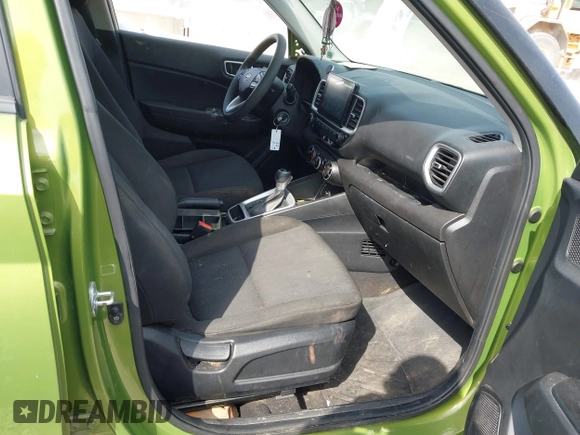 2020 Hyundai Venue SE with VIN KMHRB8A33LU039313, listed as a IAAI auction lot 41753319 with 92,872 mi miles and . Bid and sale history available at DreamBid. Image 5.