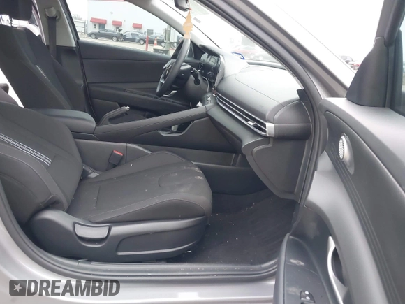2024 Hyundai Elantra SEL with VIN KMHLM4DG9RU806355, listed as a IAAI auction lot 41567272 with 2,792 mi miles. Bid and sale history available at carsss.com. Image 5.