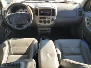 2003 Ford Escape XLT Popular with VIN 1FMYU03163KB45334, listed as a Copart auction lot 86947804 with 121,234 mi miles and Salvage Title. Bid and sale history available at carsss.com. Image 8.