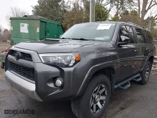 2019 Toyota 4Runner SR5 with VIN JTEBU5JR1K5649556, listed as a IAAI auction lot 41421005 with 131,814 mi miles. Bid and sale history available at carsss.com. Image 17.