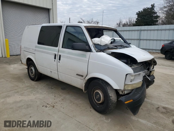 1998 Chevrolet Astro Cargo Van with VIN 1GCDM19W8WB159476, listed as a Copart auction lot 41805445 with 0 mi miles and Salvage Title. Bid and sale history available at carsss.com. Image 4.