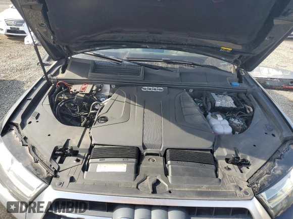 2019 Audi Q7 Premium Plus with VIN WA1LHAF7XKD024487, listed as a Copart auction lot 58400285 with 74,156 mi miles and Salvage title. Bid and sale history available at DreamBid. Image 12.