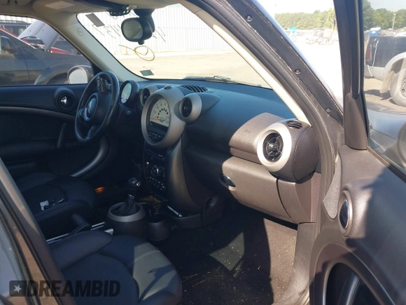 2012 MINI Countryman S with VIN WMWZC3C53CWP20219, listed as a IAAI auction lot 42541437 with 133,905 mi miles and . Bid and sale history available at DreamBid. Image 5.