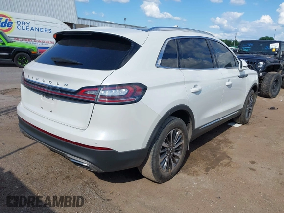2022 Lincoln Nautilus Reserve z VIN 2LMPJ6K96NBL09228, wystawiony jako IAAI lot #42233979 z przebiegiem 39 770 mil mil oraz . Historia ofert i sprzedaży dostępna na DreamBid. Obrazek 4.