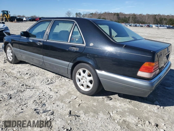 1995 Mercedes-Benz S 320 z VIN WDBGA33E0SA204247, wystawiony jako Copart lot #89249285 z przebiegiem Nie podano mil oraz Szkoda całkowita • Salvage title. Historia ofert i sprzedaży dostępna na DreamBid. Obrazek 2.