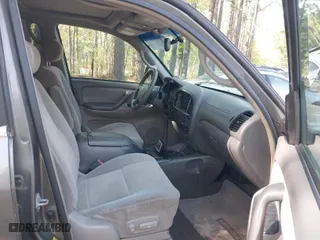 2004 Toyota Sequoia SR5 with VIN 5TDZT34A14S234332, listed as a IAAI auction lot 42044105 with 218,575 mi miles. Bid and sale history available at carsss.com. Image 5.