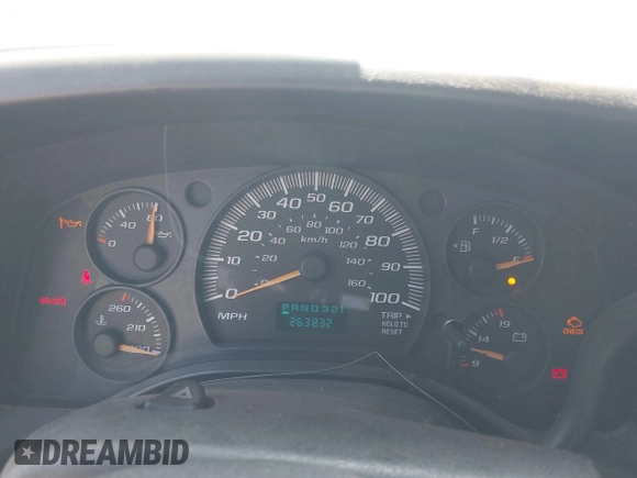2005 Chevrolet City Express Cargo z VIN 1GCHG35V051250473, wystawiony jako IAAI lot #42316832 z przebiegiem 263 832 mil mil oraz . Historia ofert i sprzedaży dostępna na DreamBid. Obrazek 7.