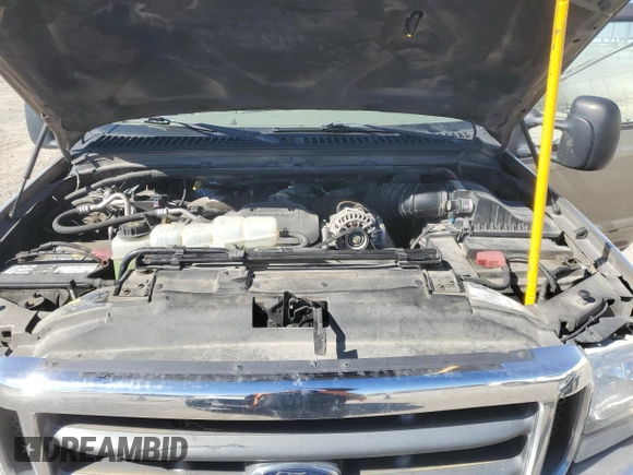 2002 Ford F-250 XL with VIN 1FTNW20F52ED19775, listed as a Copart auction lot 42612175 with 285,580 mi miles and Salvage Title. Bid and sale history available at DreamBid. Image 11.