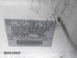 2019 Nissan Versa SV z VIN 3N1CN7AP1KL851669, wystawiony jako IAAI lot #40846171 z przebiegiem 144 652 mil mil oraz . Historia ofert i sprzedaży dostępna na DreamBid. Obrazek 9.
