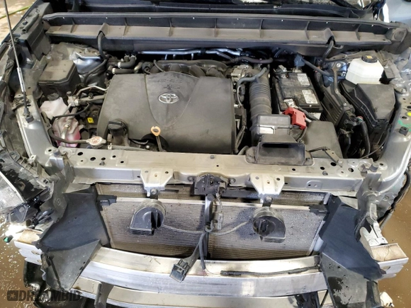 2022 Toyota Highlander XLE with VIN 5TDHZRBHXNS201361, listed as a Copart auction lot 88859475 with 45,942 mi miles and Salvage Title. Bid and sale history available at carsss.com. Image 12.