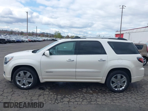 2014 GMC Acadia Denali with VIN 1GKKVTKD8EJ252502, listed as a IAAI auction lot 41957454 with 152,341 mi miles and . Bid and sale history available at carsss.com. Image 14.