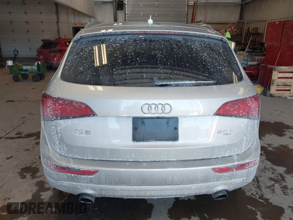 2014 Audi Q5 Premium Plus with VIN WA1LFAFP3EA032751, listed as a IAAI auction lot 41608679 with 96,586 mi miles. Bid and sale history available at carsss.com. Image 16.
