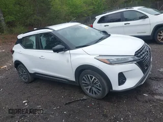 2024 Nissan Kicks SR with VIN 3N1CP5DV3RL482106, listed as a IAAI auction lot 41861960 with 29,876 mi miles. Bid and sale history available at carsss.com. Image 14.