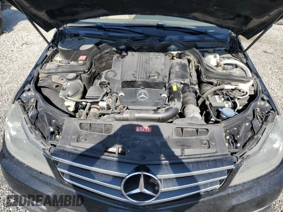 2014 Mercedes-Benz C 250 Sport z VIN WDDGF4HB5EA968032, wystawiony jako Copart lot #60570585 z przebiegiem 121 077 mil mil oraz Czysty tytuł • Clean title. Historia ofert i sprzedaży dostępna na DreamBid. Obrazek 11.