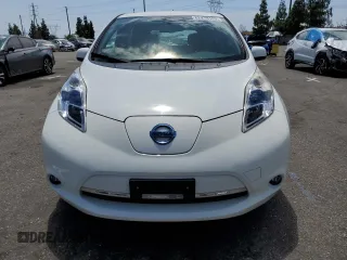 2015 Nissan LEAF SV with VIN 1N4AZ0CP6FC323839, listed as a Copart auction lot 62478103 with 59,069 mi miles. Bid and sale history available at carsss.com. Image 5.