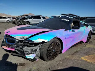 2019 BMW i8 z VIN WBY2Z6C56K7D09508, wystawiony jako Copart lot #86847034 z przebiegiem 24 015 mil mil oraz Szkoda całkowita • Salvage title. Historia ofert i sprzedaży dostępna na DreamBid. Obrazek 1.