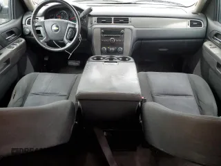 2010 Chevrolet Suburban LS with VIN 1GNUCHE0XAR246347, listed as a Copart auction lot 43145465 with 219,584 mi miles and Salvage Title. Bid and sale history available at carsss.com. Image 8.