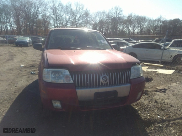2007 Mercury Mariner Luxury with VIN 4M2YU91157KJ09372, listed as a IAAI auction lot 38729017 with 999,999 mi miles. Bid and sale history available at carsss.com. Image 6.