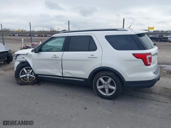 2019 Ford Explorer XLT with VIN 1FM5K7DHXKGB34352, listed as a IAAI auction lot 41412912 with 128,675 mi miles. Bid and sale history available at carsss.com. Image 14.