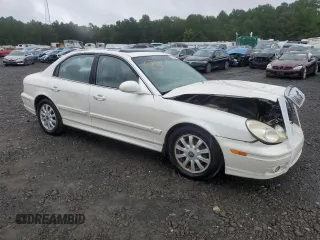 2004 Hyundai Sonata GLS with VIN KMHWF35H84A044428, listed as a Copart auction lot 70746914 with 207,210 mi miles and Salvage Title. Bid and sale history available at carsss.com. Image 4.
