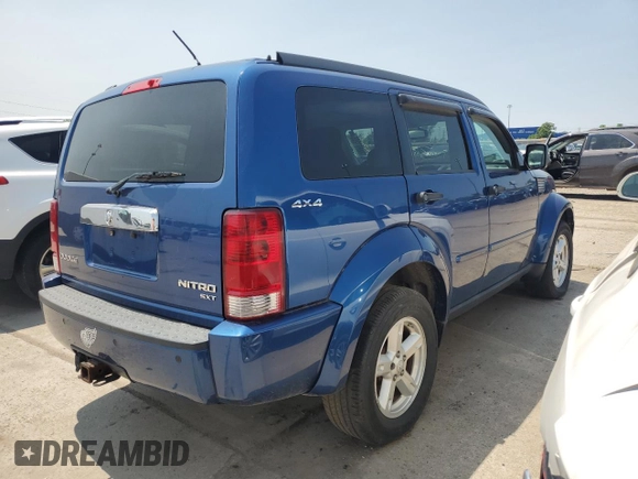2010 Dodge Nitro SXT z VIN 1D4PU5GK4AW102426, wystawiony jako Copart lot #59491565 z przebiegiem 160 803 mil mil oraz Czysty tytuł • Clean title. Historia ofert i sprzedaży dostępna na DreamBid. Obrazek 3.