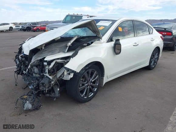 2018 Nissan Altima 2.5 SL with VIN 1N4AL3AP2JC294435, listed as a IAAI auction lot 41555669 with 101,962 mi miles. Bid and sale history available at carsss.com. Image 17.