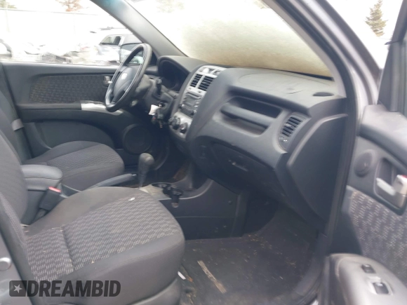 2008 Kia Sportage LX with VIN KNDJE723287540085, listed as a IAAI auction lot 41833371 with 189,372 mi miles and . Bid and sale history available at DreamBid. Image 5.