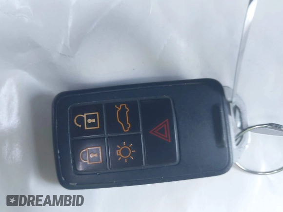 2016 Volvo XC60 T5 Drive-E Premier с VIN YV440MDK2G2836800, выставлен на аукционе IAAI как лот 42386640 с пробегом 101 809 миль миль и . История ставок и продаж доступна на DreamBid. Изображение 11.