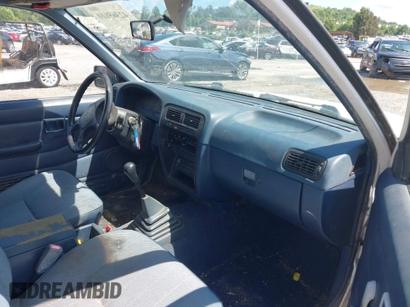 1995 Nissan Frontier XE with VIN 1N6SD16S9SC381048, listed as a IAAI auction lot 42365010 with 138,553 mi miles and . Bid and sale history available at DreamBid. Image 5.