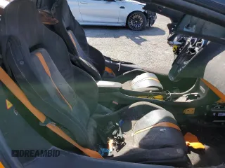 2019 McLaren 570S z VIN SBM13FAA4KW007983, wystawiony jako Copart lot #64694102 z przebiegiem Nie podano mil oraz . Historia ofert i sprzedaży dostępna na DreamBid. Obrazek 5.