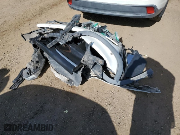 2016 Toyota Highlander XLE z VIN 5TDJKRFH4GS246539, wystawiony jako Copart lot #56583125 z przebiegiem 158 537 mil mil oraz Szkoda całkowita • Salvage title. Historia ofert i sprzedaży dostępna na DreamBid. Obrazek 13.