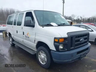 2012 Ford Econoline Passenger XL with VIN 1FBNE3BL3CDA16422, listed as a IAAI auction lot 41631494 with 227,484 mi miles. Bid and sale history available at carsss.com. Image 1.