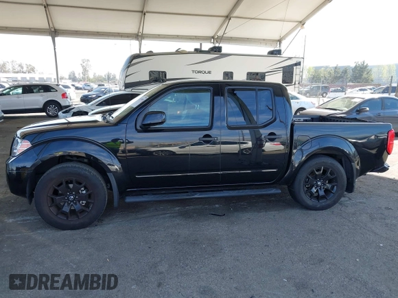 2020 Nissan Frontier SV z VIN 1N6ED0EA6LN724744, wystawiony jako IAAI lot #41879935 z przebiegiem 51 376 mil mil oraz . Historia ofert i sprzedaży dostępna na DreamBid. Obrazek 13.