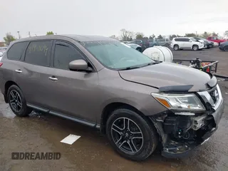 2013 Nissan Pathfinder SV with VIN 5N1AR2MM9DC657723, listed as a IAAI auction lot 41948094 with 129,069 mi miles. Bid and sale history available at carsss.com. Image 13.