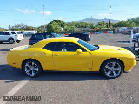 2017 Dodge Challenger SXT z VIN 2C3CDZAG3HH501610, wystawiony jako IAAI lot #42163027 z przebiegiem 66 464 mil mil oraz . Historia ofert i sprzedaży dostępna na DreamBid. Obrazek 13.